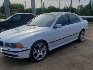 1997 BMW 5 серии 520i IV (E39), серебристый, 700000 рублей, вид 2