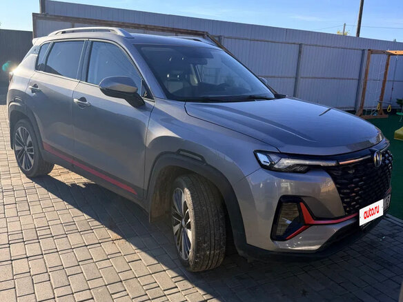 2024 Changan CS35 Plus I Рестайлинг, серый, 1855000 рублей - вид 2