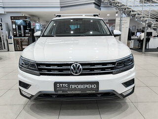 2017 Volkswagen Tiguan II, белый, 2430000 рублей, вид 2