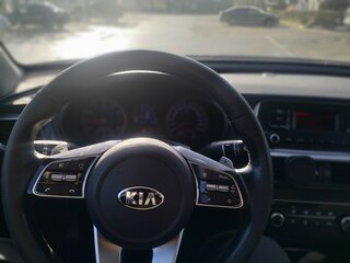 2019 Kia Optima IV Рестайлинг, жёлтый, 1350000 рублей, вид 5