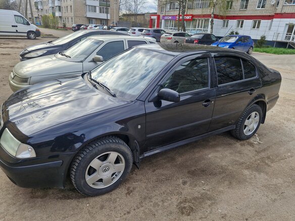 2008 Skoda Octavia I (A4) Рестайлинг, чёрный, 500000 рублей - вид 3