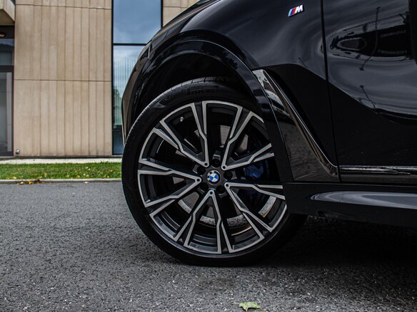 2020 BMW X7 40d I (G07), чёрный - вид 16
