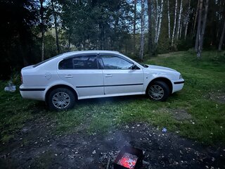 2010 Skoda Octavia I (A4) Рестайлинг, белый, 695000 рублей, вид 4