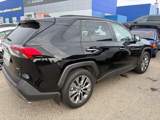 2021 Toyota RAV4 V (XA50), чёрный, 3590000 рублей, вид 4