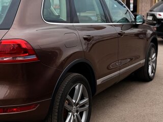 2013 Volkswagen Touareg II, коричневый, 2100000 рублей, вид 4