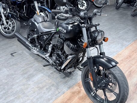 2023 Indian Chief Bobber, чёрный, 1799000 рублей, вид 1