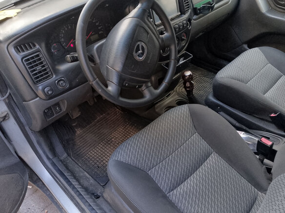 2003 Mazda Tribute I, серебристый, 520000 рублей - вид 5