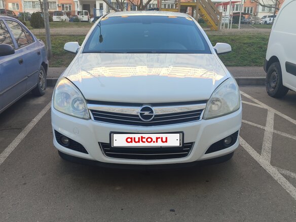 2008 Opel Astra H Рестайлинг, белый, 600000 рублей - вид 4