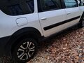 2020 Lada (ВАЗ) Largus Cross I, белый, 950000 рублей - вид 4