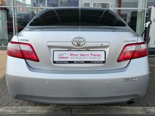 2010 Toyota Camry VI (XV40) Рестайлинг, серебристый, 749000 рублей, вид 4