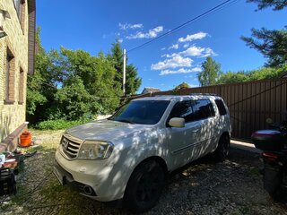 2013 Honda Pilot II Рестайлинг, белый, 2100000 рублей, вид 4
