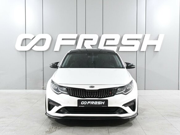 2019 Kia Optima IV Рестайлинг, белый - вид 2