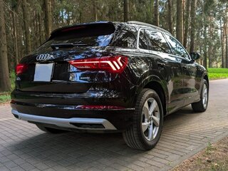 2020 Audi Q3 45 TFSI II (F3), чёрный, 2790000 рублей, вид 2