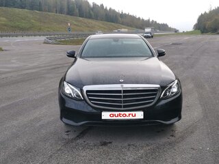 2020 Mercedes-Benz E-Класс 200 d V (W213, S213, C238), чёрный, 2800000 рублей, вид 2