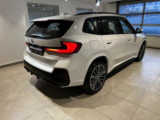2025 BMW X1 Long 25Li xDrive III (U11/U12), белый, 5799000 рублей, вид 4