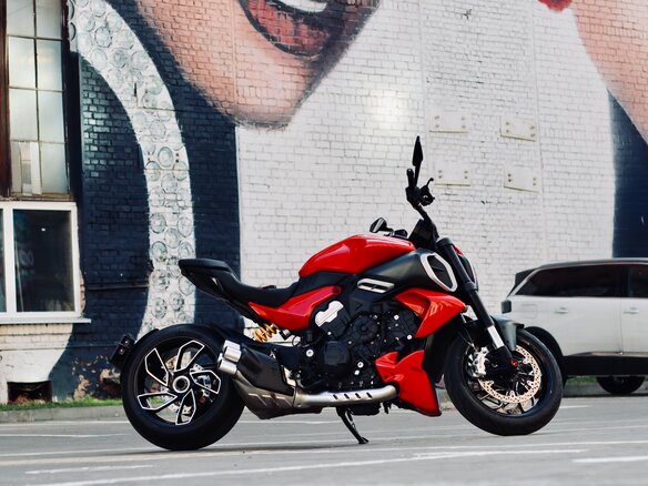 2024 Ducati Diavel V4, красный, 2419787 рублей - вид 6