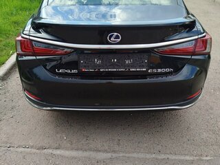 2020 Lexus ES 300h VII, чёрный, 4300000 рублей, вид 3