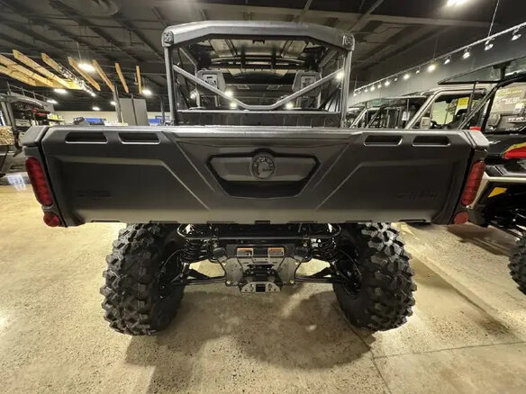 2025 BRP Can-Am Defender HD10, чёрный - вид 3