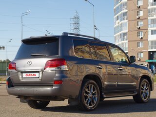 2013 Lexus LX 570 III Рестайлинг, серый, 5200000 рублей, вид 4