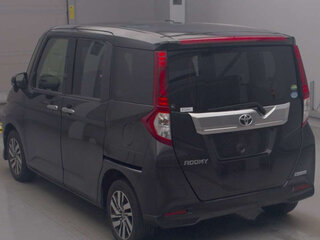 2017 Toyota Roomy I, чёрный, 700000 рублей, вид 4