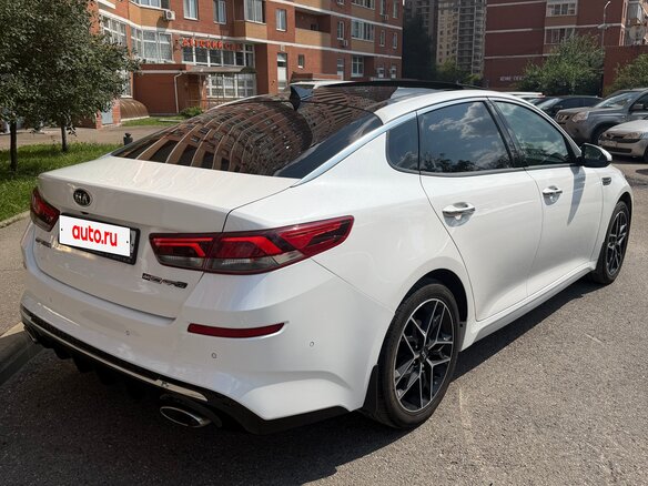 2018 Kia Optima IV Рестайлинг, белый - вид 3