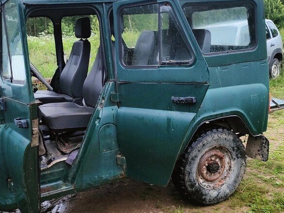 2002 УАЗ 315142, зелёный, 270000 рублей - вид 1
