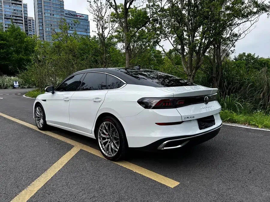 Открыть фотографии: Volkswagen Lamando II