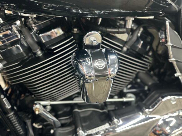 2017 Harley-Davidson Electra Glide, чёрный, 1690000 рублей - вид 19