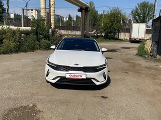 2021 Kia K5 III, белый, 1700000 рублей, вид 2