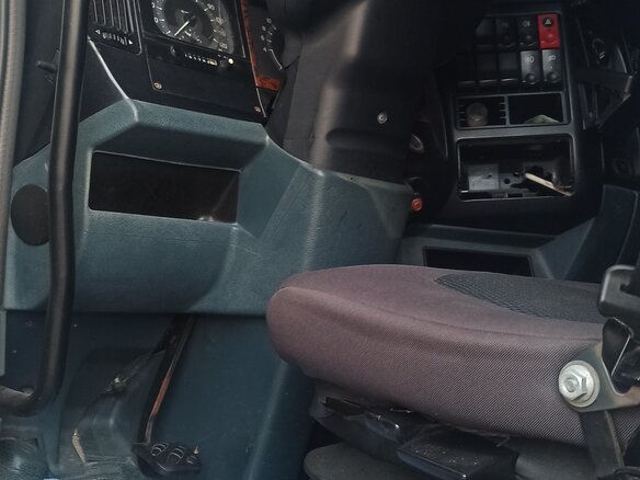2000 Renault Premium, белый, 720000 рублей - вид 9