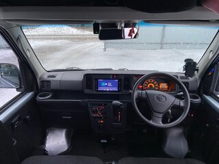 2018 Toyota Pixis Van I Рестайлинг, серебристый, 800000 рублей, вид 3