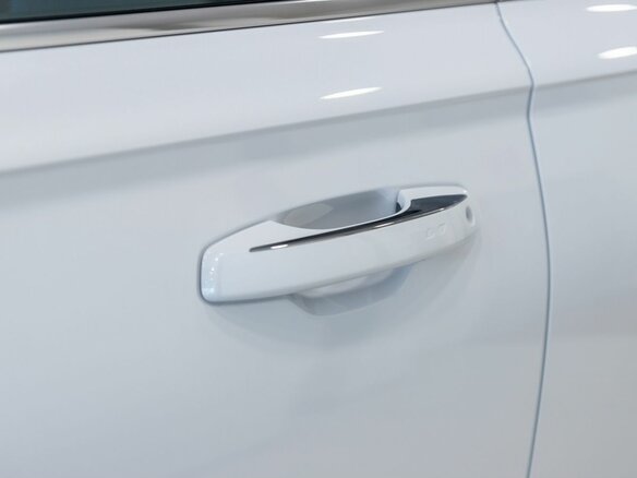 2026 Geely Monjaro I, белый, 4954990 рублей - вид 12
