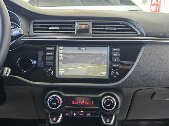 2018 Kia Rio IV, белый - вид 19