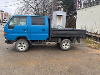 2001 Toyota Town Ace Noah III, синий, 650000 рублей, вид 2