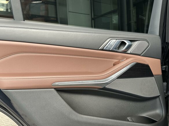 2020 BMW X7 30d I (G07), чёрный - вид 22