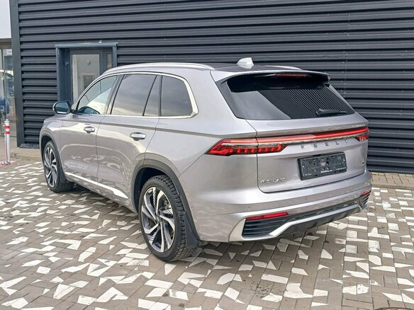 2024 Geely Monjaro I, серый, 3375000 рублей - вид 4