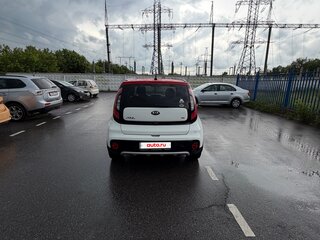 2018 Kia Soul II Рестайлинг, белый, 1900000 рублей, вид 4