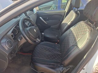 2017 Renault Logan II, белый, 450000 рублей, вид 4
