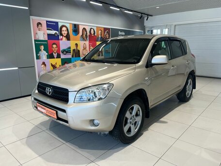 Toyota RAV4 III (XA30)