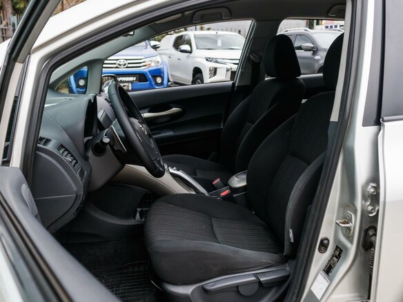 2007 Toyota Auris I, серебристый, 580000 рублей - вид 9