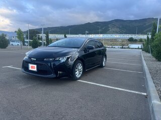 2021 Toyota Corolla XII (E210), чёрный, 2350000 рублей, вид 1