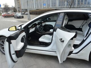 2022 Tesla Model S Long Range I Рестайлинг 2, белый, 7000000 рублей, вид 5