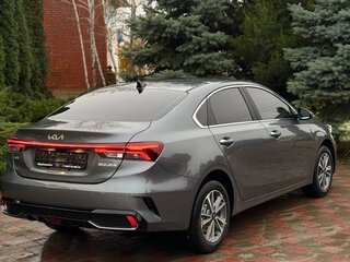 2025 Kia K3 II (China Market) Рестайлинг, серый, 1650000 рублей, вид 5