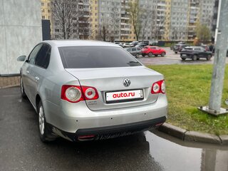 2010 Volkswagen Jetta V, серебристый, 639000 рублей, вид 3