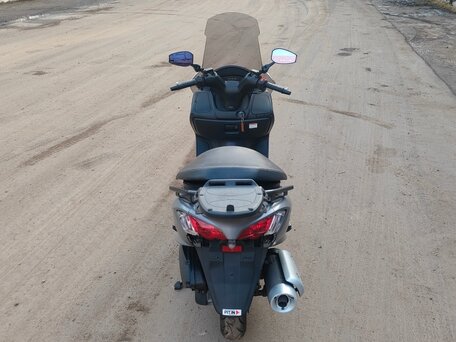2019 Suzuki Burgman UH 200, серебристый, 219000 рублей, вид 4