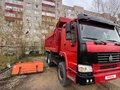 2007 Sinotruk Howo A5, красный, 1400000 рублей - вид 2