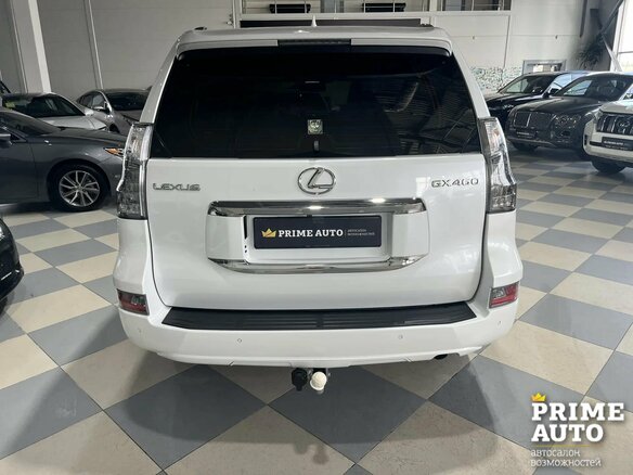 2017 Lexus GX 460 II Рестайлинг, белый, 5529000 рублей - вид 4