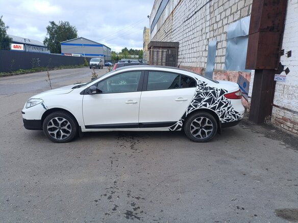 2011 Renault Fluence I, белый - вид 7