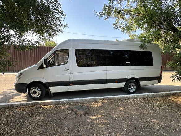 2012 Mercedes-Benz Sprinter, белый, 2550000 рублей - вид 1