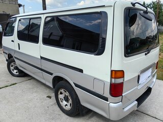 1999 Toyota HiAce H100, белый, 860000 рублей, вид 4